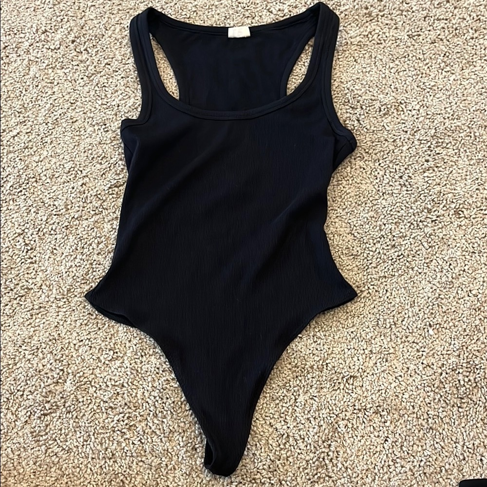 Aritzia Wilfred Black Ribbed Bodysuit